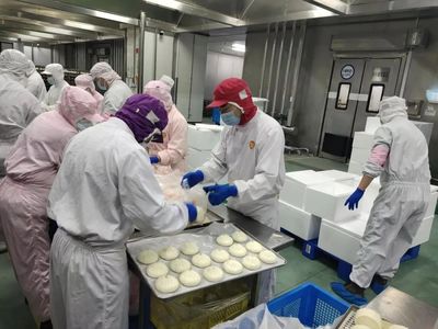 近800家門(mén)店恢復(fù)營(yíng)業(yè)，生產(chǎn)線從未停工 這家食品企業(yè)復(fù)工保供忙