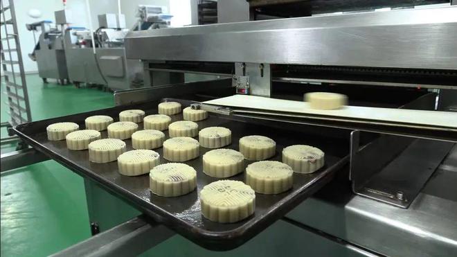 青浦區(qū)開(kāi)展月餅生產(chǎn)監(jiān)督檢查 確保節(jié)日食品銷售安全